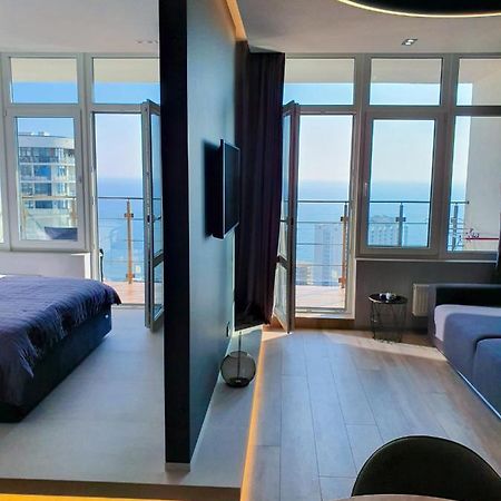 Level 24 - Sea & Sky View Apartment Одеса Екстериор снимка