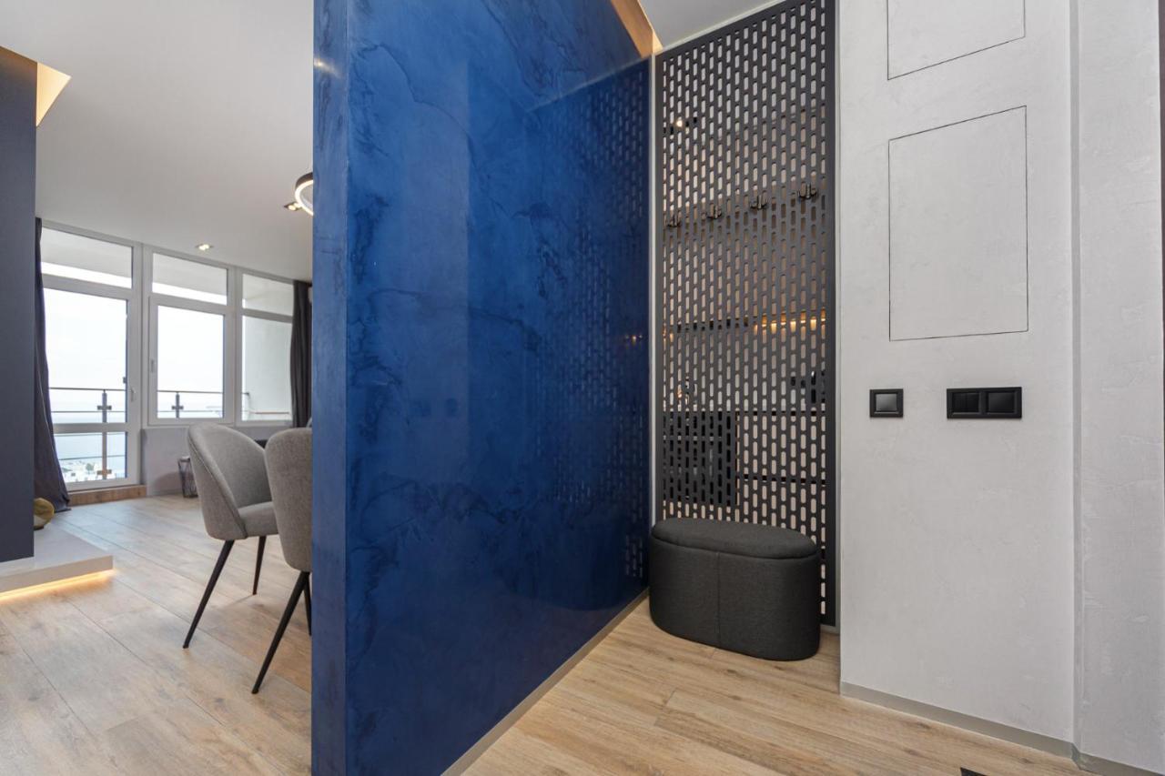 Level 24 - Sea & Sky View Apartment Одеса Екстериор снимка