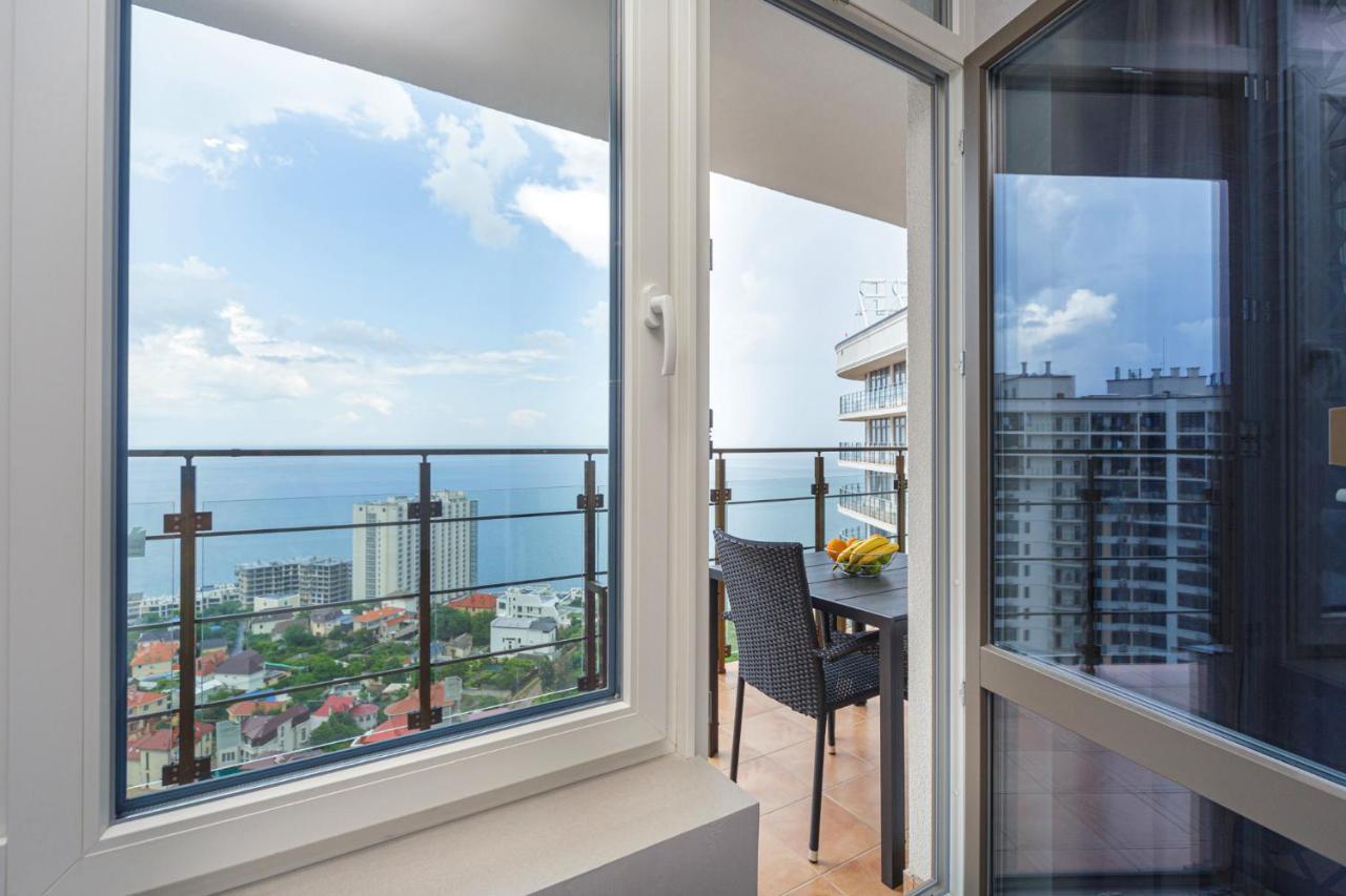 Level 24 - Sea & Sky View Apartment Одеса Екстериор снимка