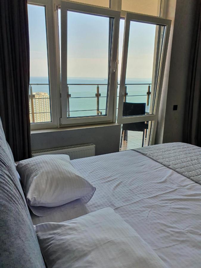 Level 24 - Sea & Sky View Apartment Одеса Екстериор снимка